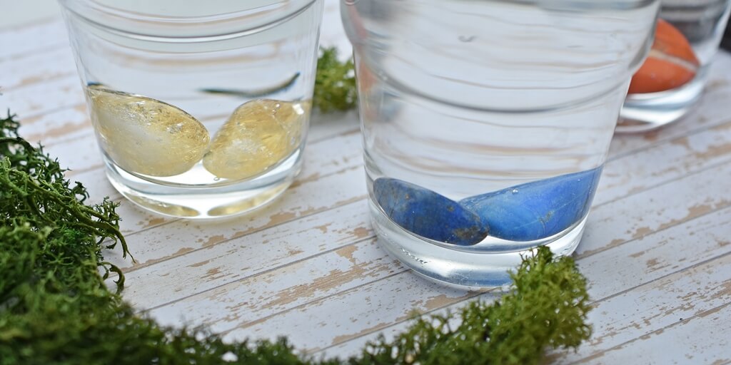 Krystalová zharmonizovaná voda