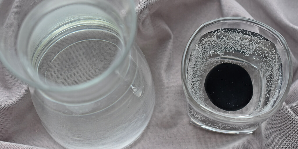 Čistá šungitová voda - přírodní čistič vody