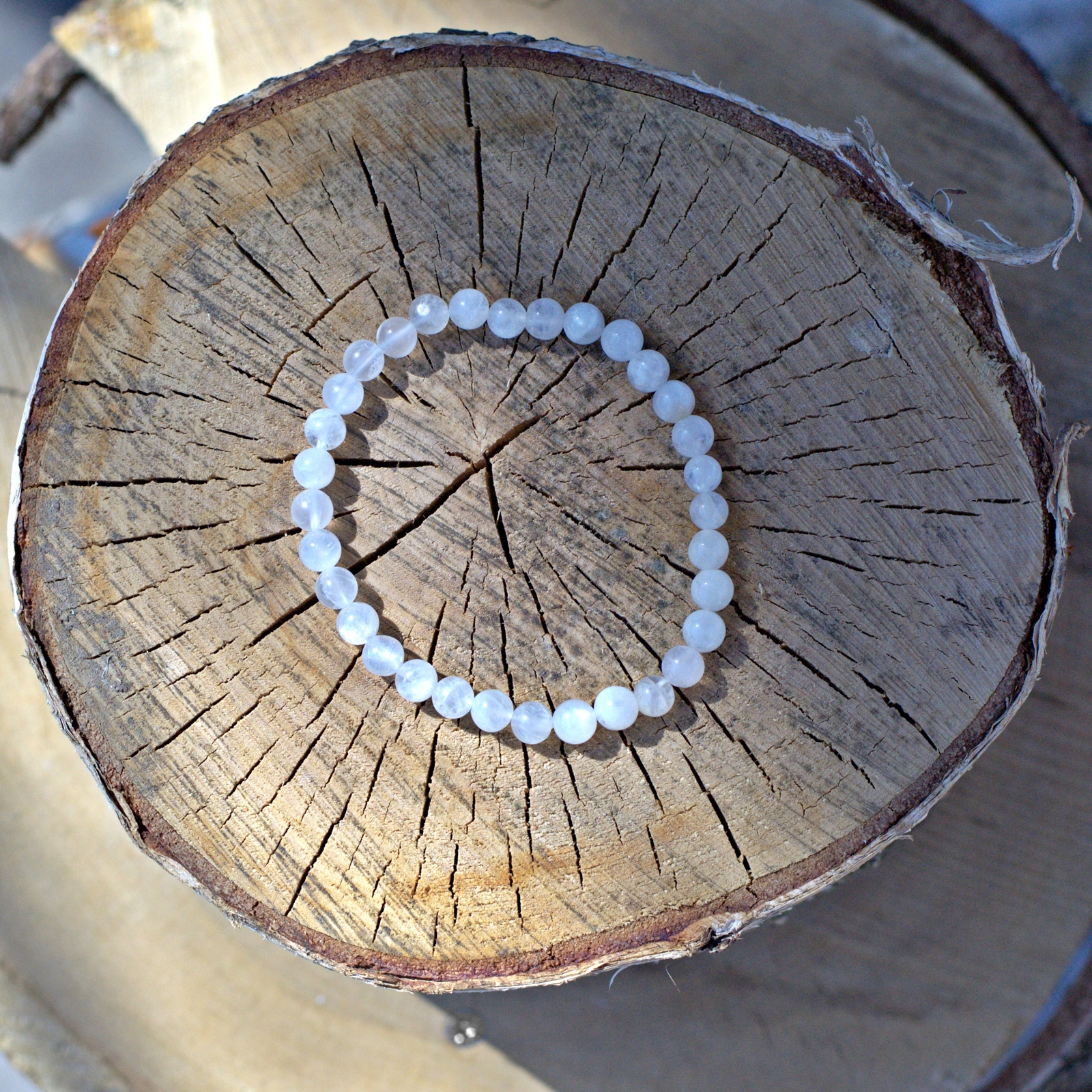 Bílý náramek kuličkový, měsíční kámen