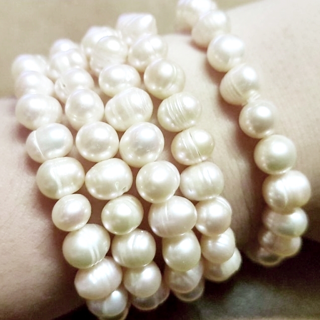 Náramek bílé perly