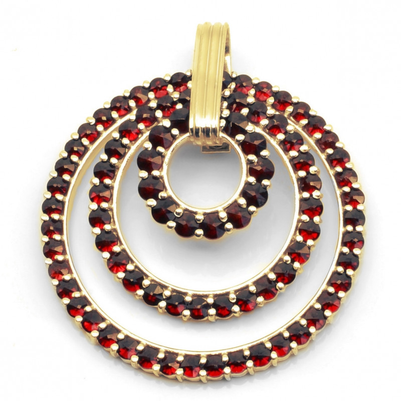 Zlatý přívěsek kruhy, s českými granáty