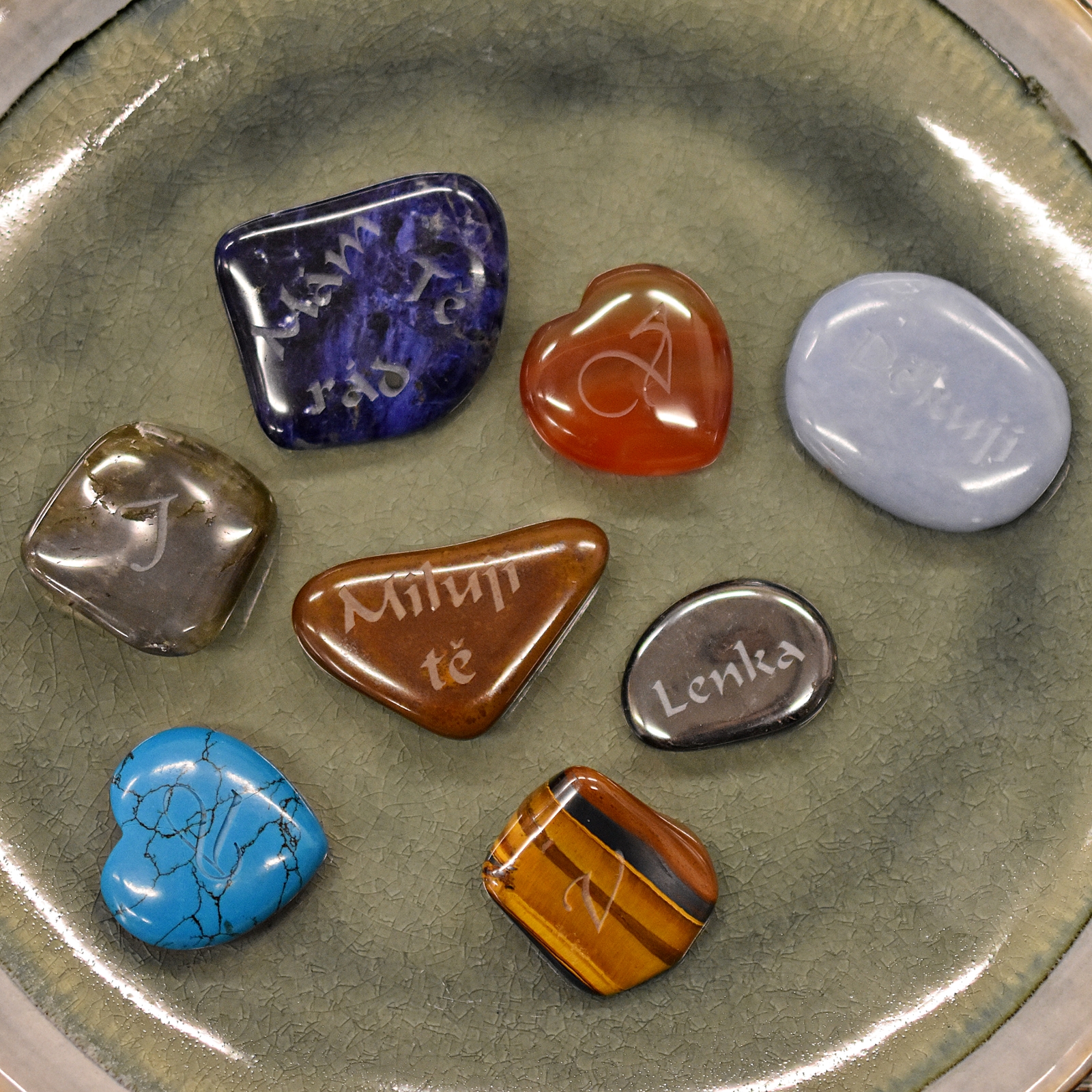 Vlastní text na kameny a minerály